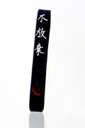 Don’t Give Up Connection Band by Spirit Linx — a 1/2‑inch wristband symbolizing perseverance, honesty with oneself, and the steady strength to keep moving forward.
