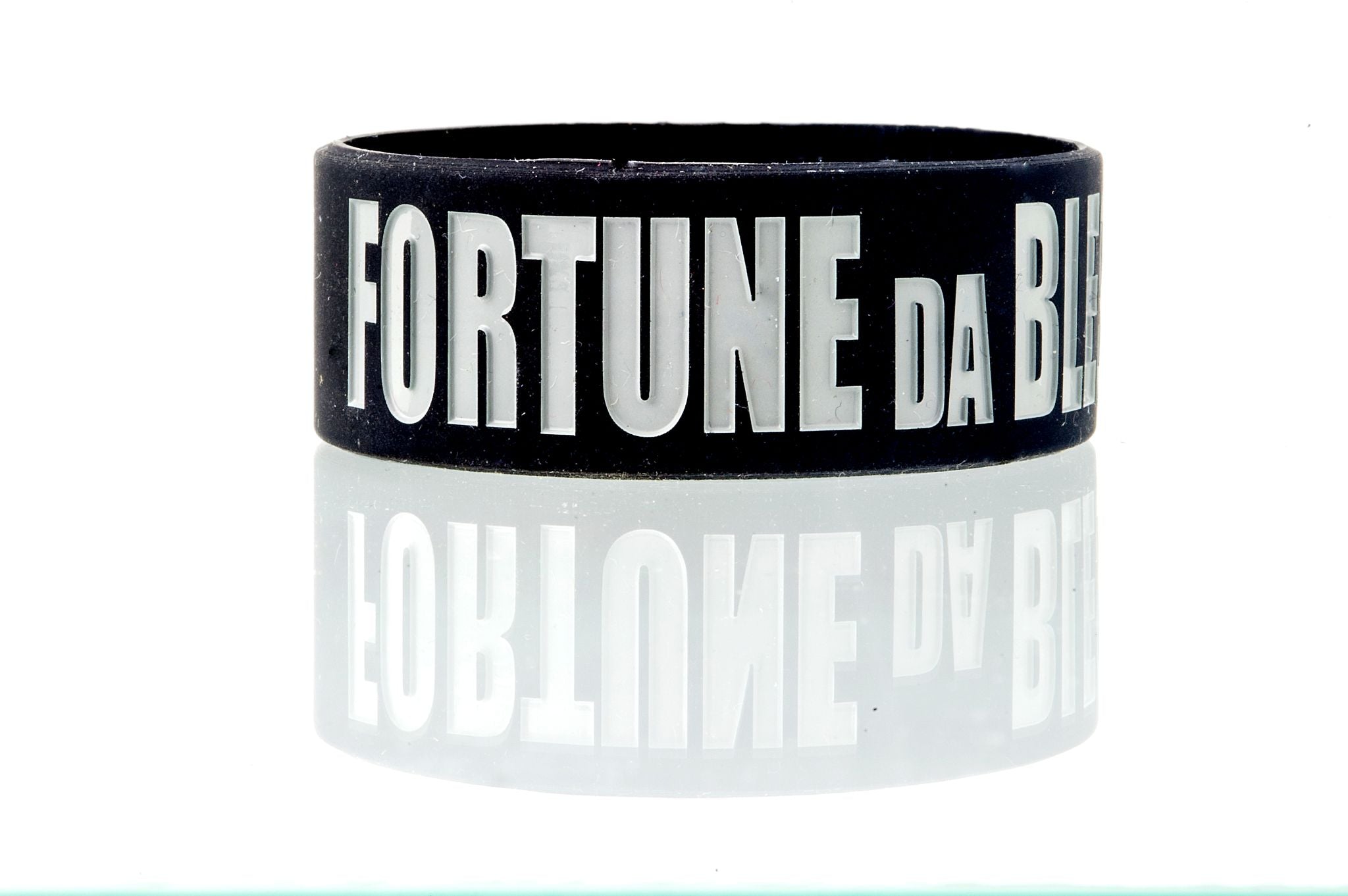 Fortune Connection Band by Spirit Linx — a 1/2‑inch wristband symbolizing openness, blessedness, and attracting good fortune by living without fear.”